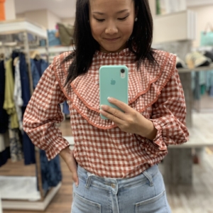 Blusa vichy volante